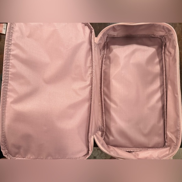 BEIS The Dopp Kit in Atlas Pink - Picture 3 of 4